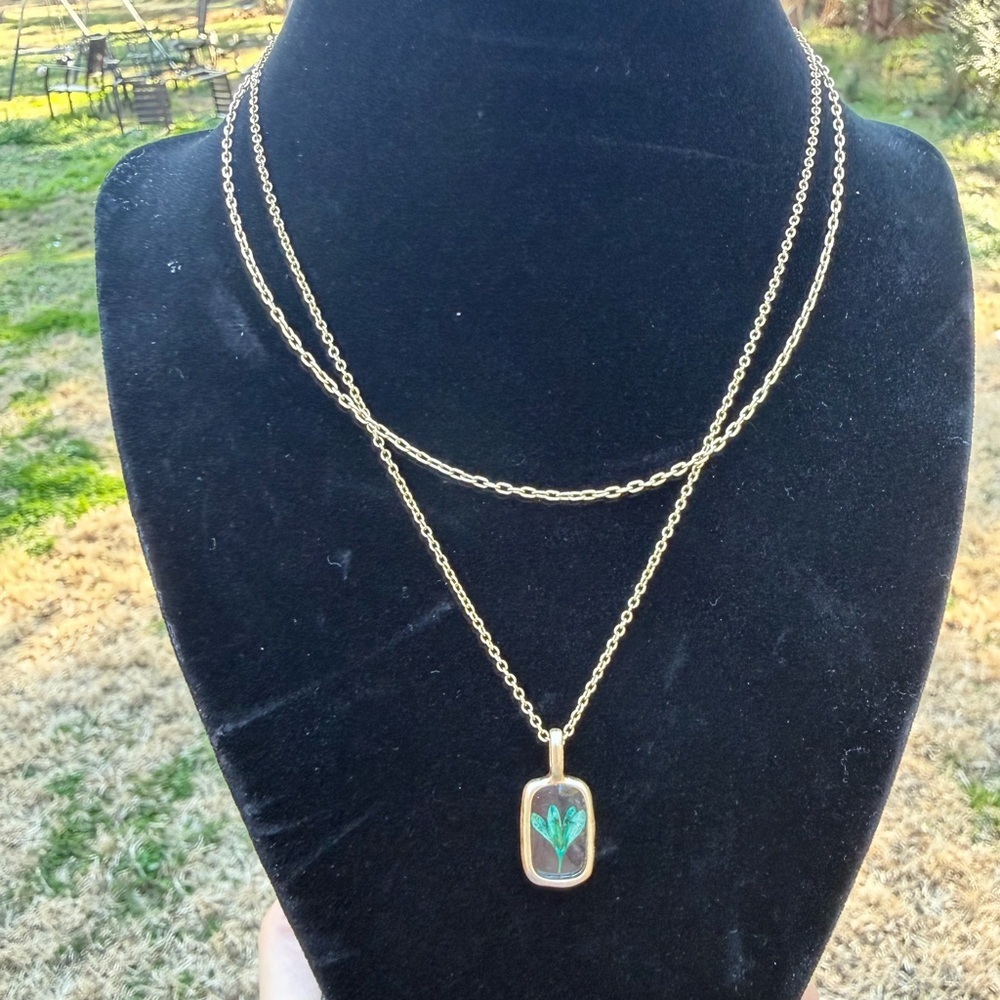SUCZCH Gold-Tone Double Layer Floral Pendant Necklace
